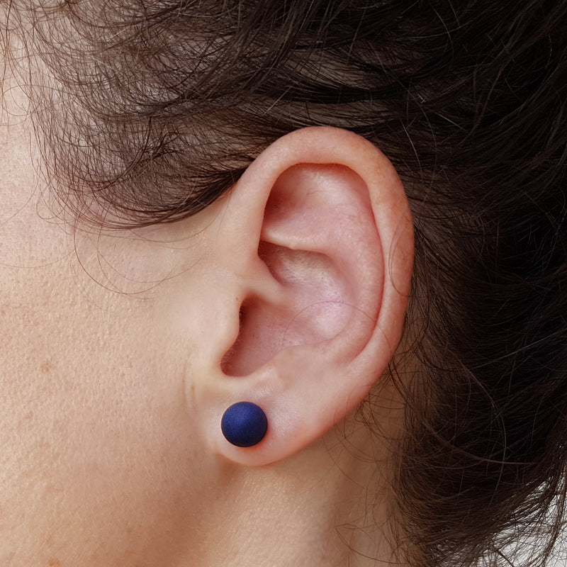 Boucle d'oreille perle tagua bleue marine Mazonia