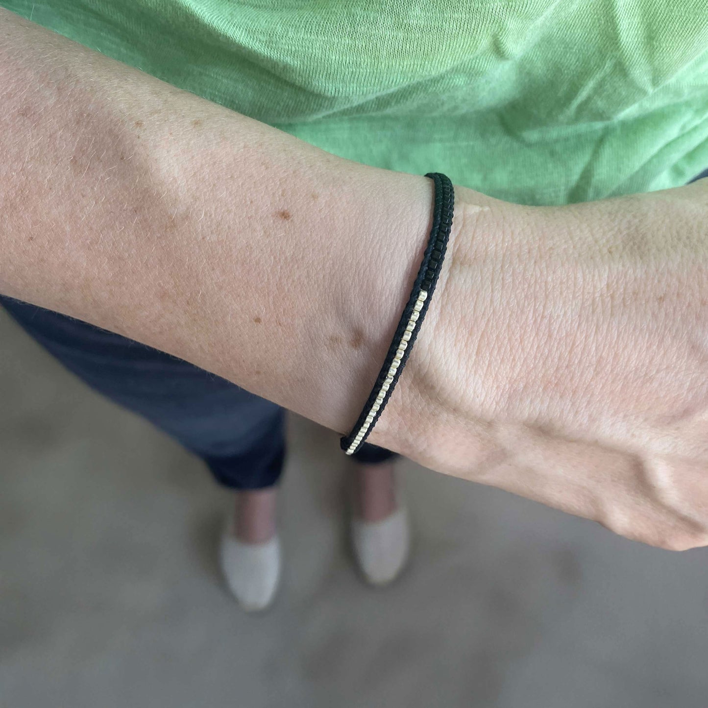 Le perlé noir et argent