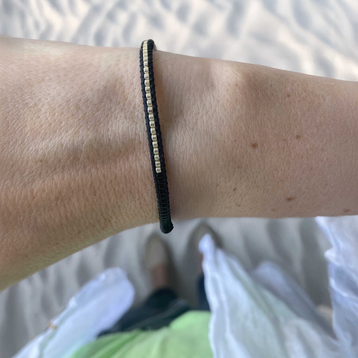 Le perlé noir et argent