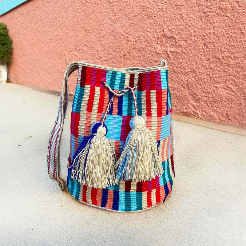 Wainluu - The Unique L