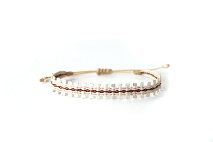 Bracelet blanc éthique et artisanal colombien par Mazonia